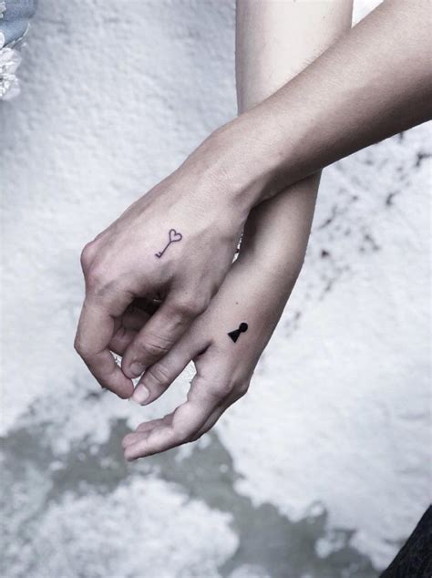 tatuajes de amor eterno y su significado|Tatuajes de amor eterno: significados y diseños。